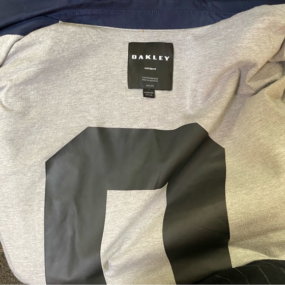 OAKLEY - WINDBREAKER RAIN COAT - Picture 11 of 16